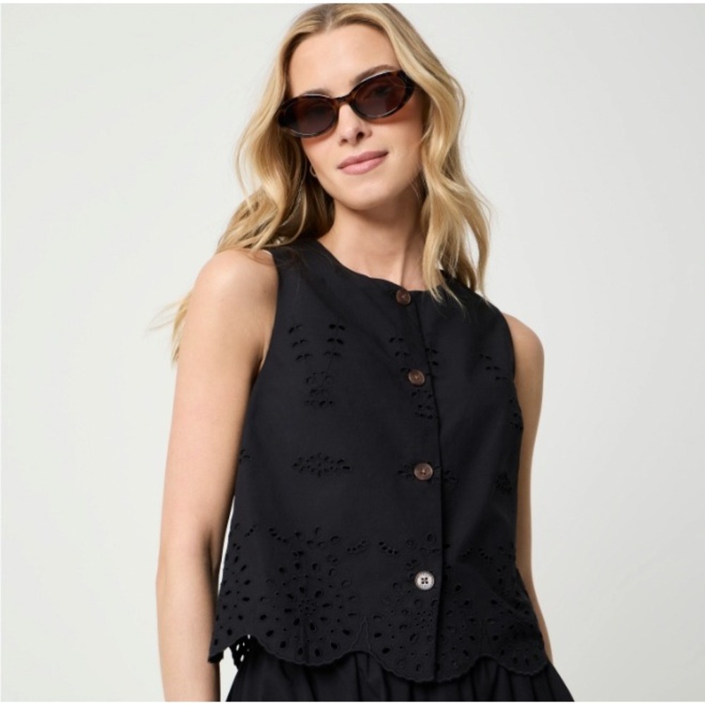 J.Crew Womens Black Eyelet Button Front Shell Size Small Vest Scalloped Hem Top